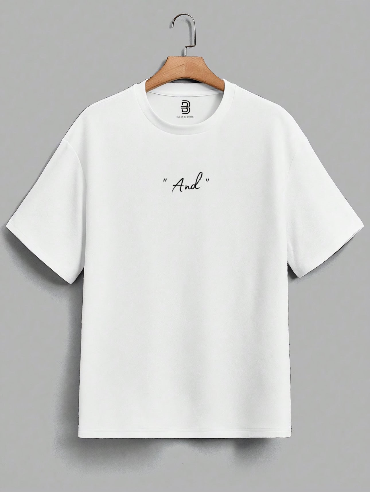 BLACK & WHITE T SHIRT