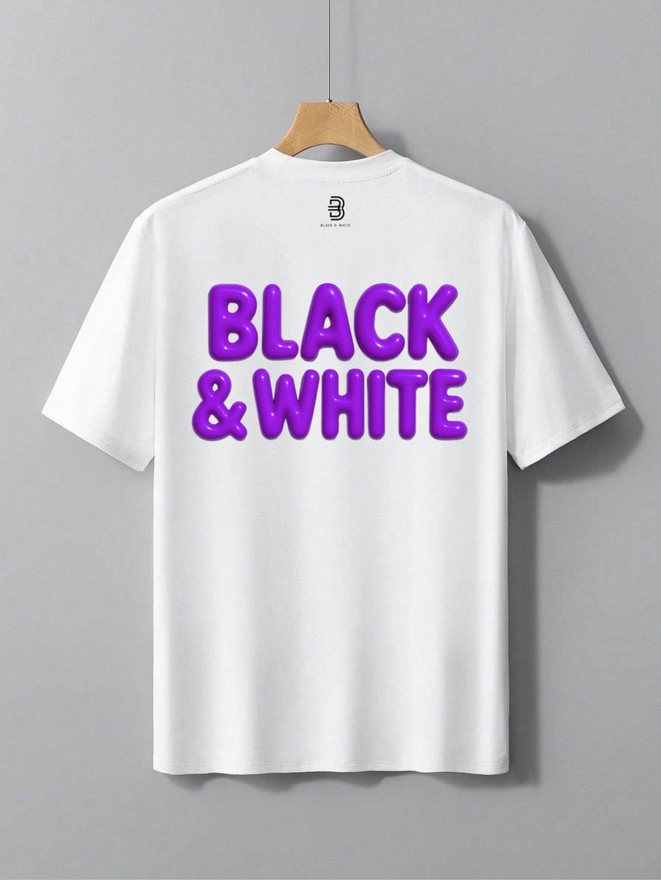 BLACK & WHITE T SHIRT